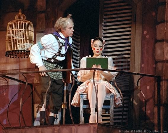 Christopher Tabar e Tamara Del Giorno nel primo atto di Coppelia del San Jose Cleveland Ballet. 