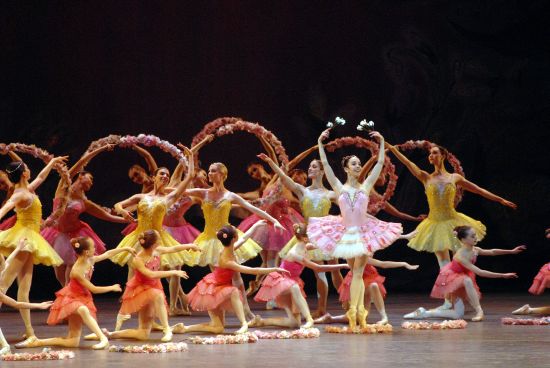 Finaliza con gran éxito la temporada 2011/2012 del ABT Finaliza con gran éxito la temporada 2011/2012 del ABT