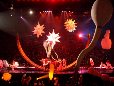 Cirque du Soleil presenta DELIRIUM Cirque du Soleil presenta DELIRIUM